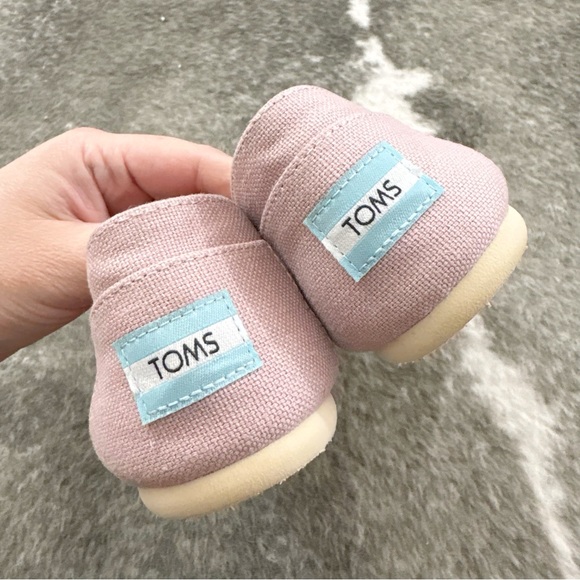 TOMS Pink Redondo Slip-On Shoes 6.5 - Picture 9 of 11
